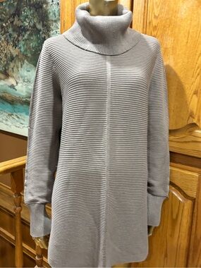 Cyrus Ribbed Turtleneck Sweater - Light Gray